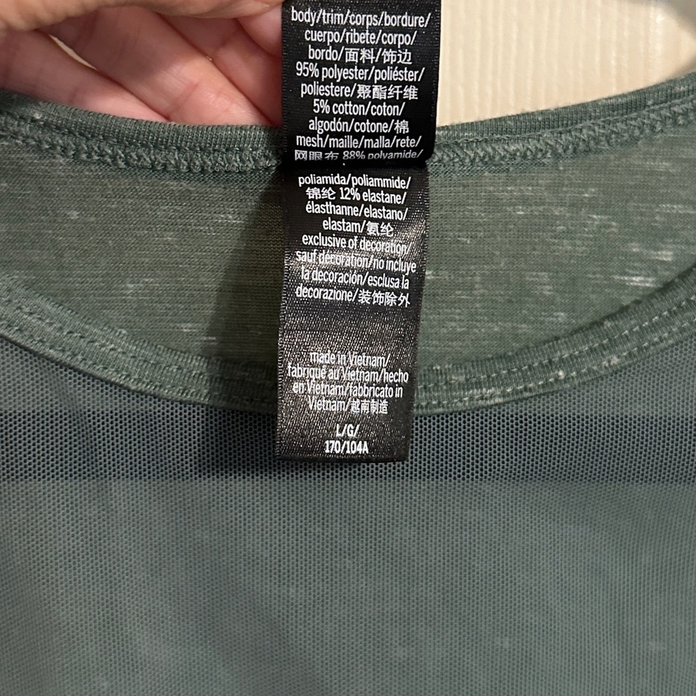 Victoria's Secret Sport Mesh Front V-Neck Tank Top, Heathered Green, Sz L - Picture 7 of 7